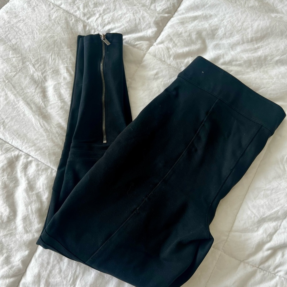 Abercrombie & Fitch Black Leggings with Zipper Detail